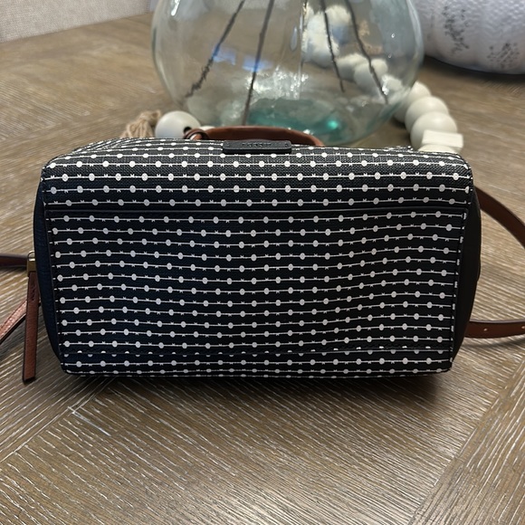 💗FOSSIL💗 - Picture 3 of 8